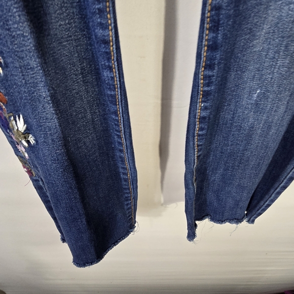 Stitch Star Floral Boho Embroidered Jeans Size 10 - Picture 5 of 11